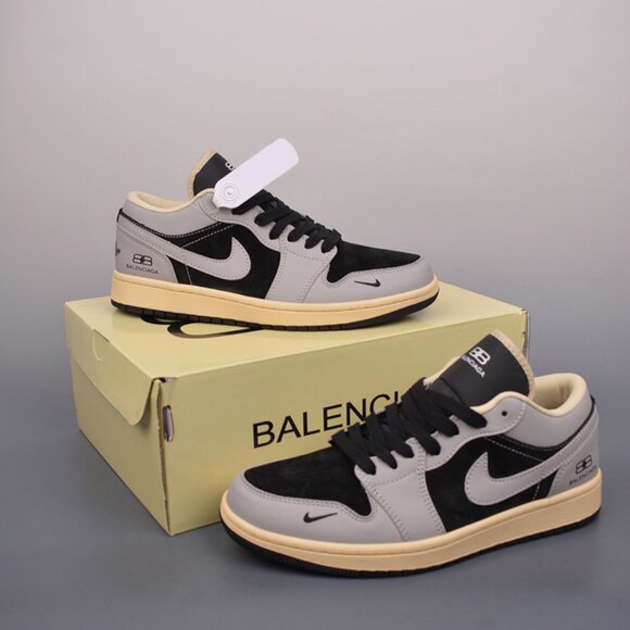 Air Jordan 1 Retro Low Gray Black - Picture 1 of 9